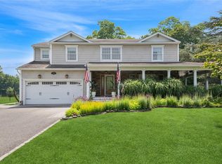 40 Spray Ct, Bayport, NY 11705