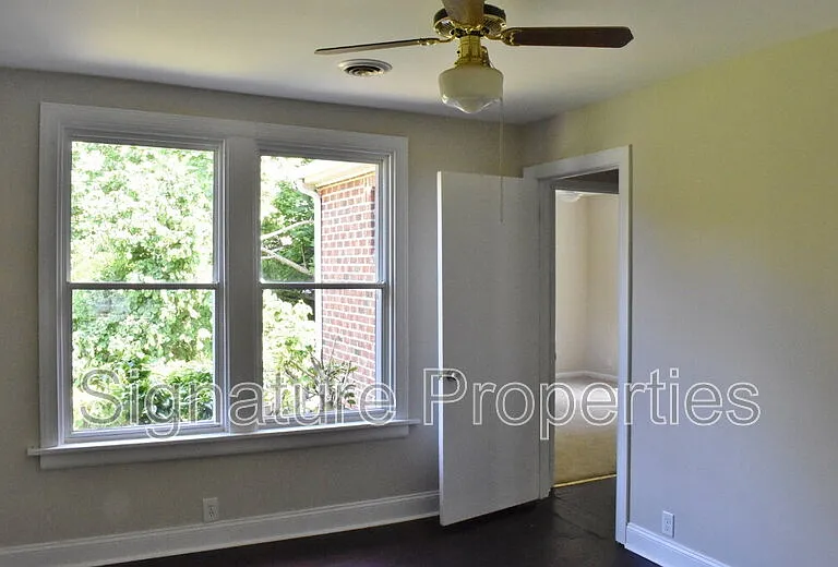 8304 Michael Rd — Photo 16