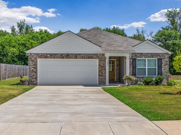 327 Caroline Ct, Talbott, TN 37877