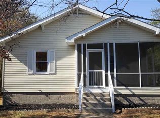 405 Lindberg St, Slater, SC 29683