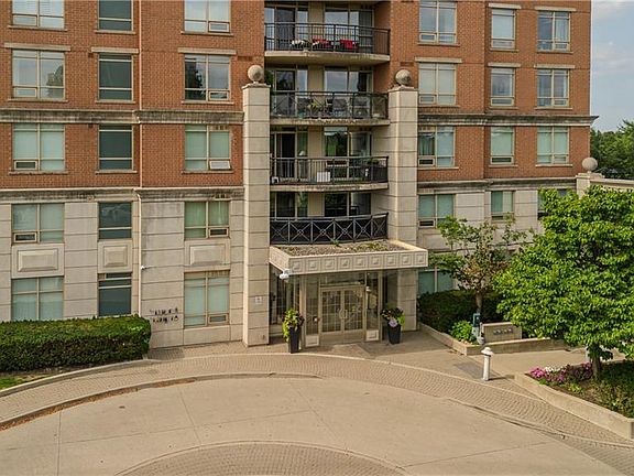 4th image of 2325 Central Park Dr #709
