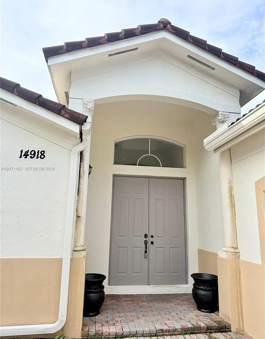 Grand Lakes Phase Ii — Photo 2
