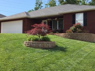 2412 Hartford Dr, Jefferson City, MO 65109