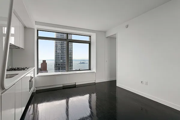 Rented by Compass | media 9