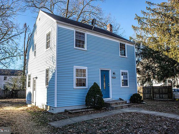 3rd image of 46655 Midway Dr