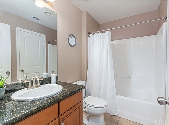 4th image of 40377 Amesbury Ln