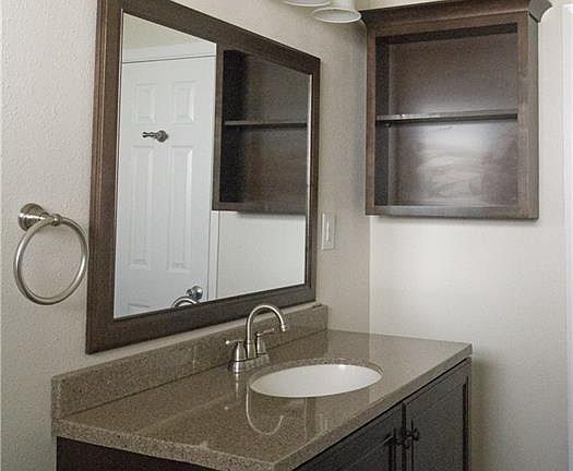 4th image of 3021 Hollandale Ln