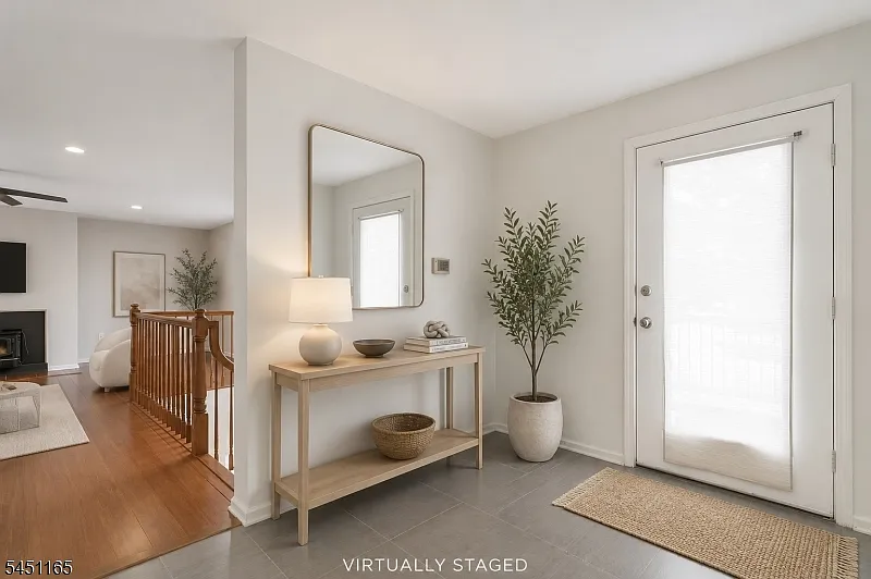 2 bed, 2.5 bath, $3,900 — Photo 2