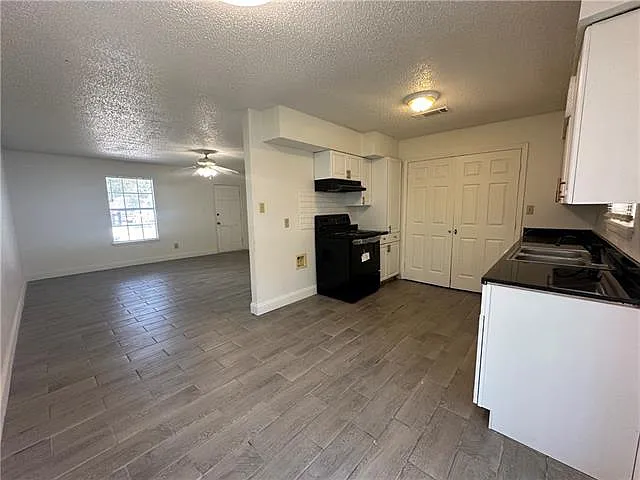 57426 Oak Ave — Photo 5