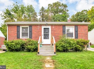 582 Hillcrest Rd, York, PA 17403