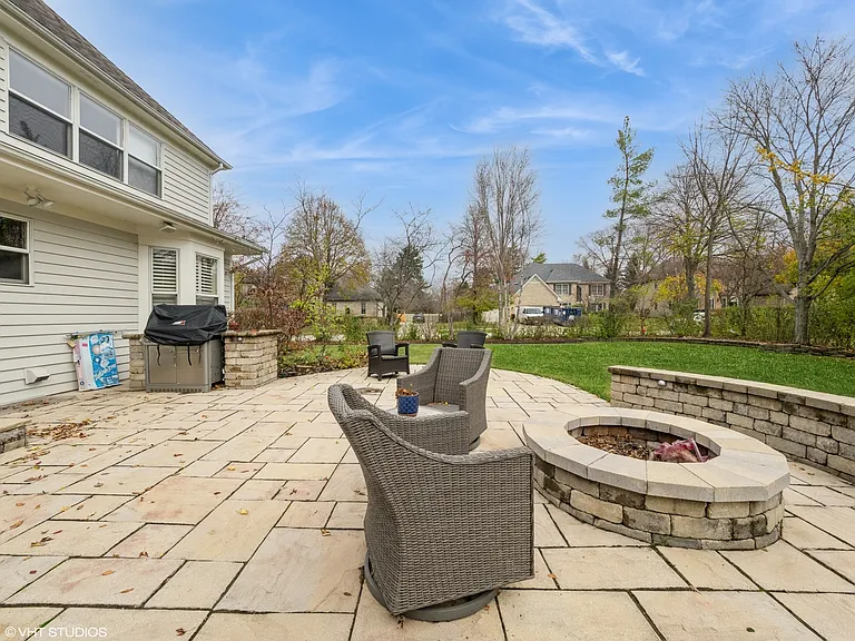 445 Blue Ash Dr — Photo 19