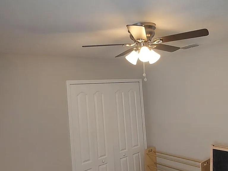 388 Glasgow Dr — Photo 22