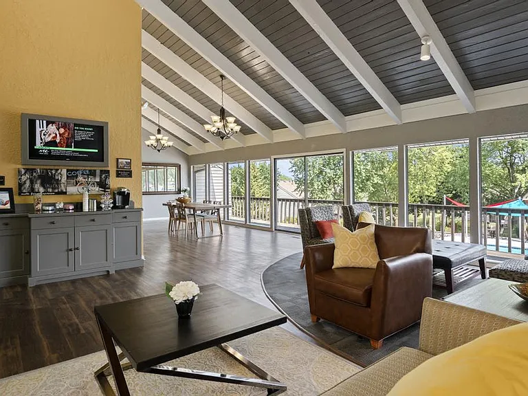 Arcadia at Overland Park — Photo 4