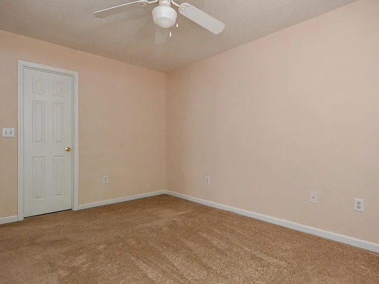 1325 Cedar Shoals Dr #500 — Photo 8