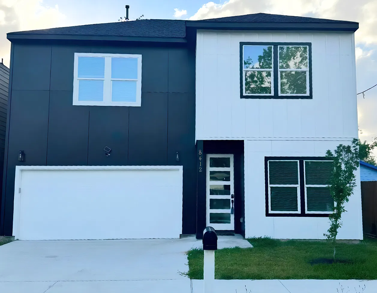 3 bed, 2.5 bath, 1758 sqft, $2,050 — Photo 1