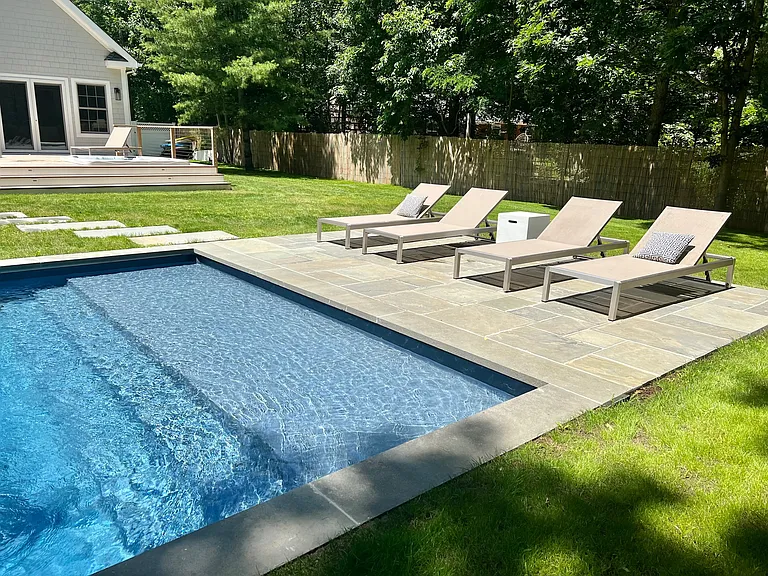 253 Norfolk Dr — Photo 34