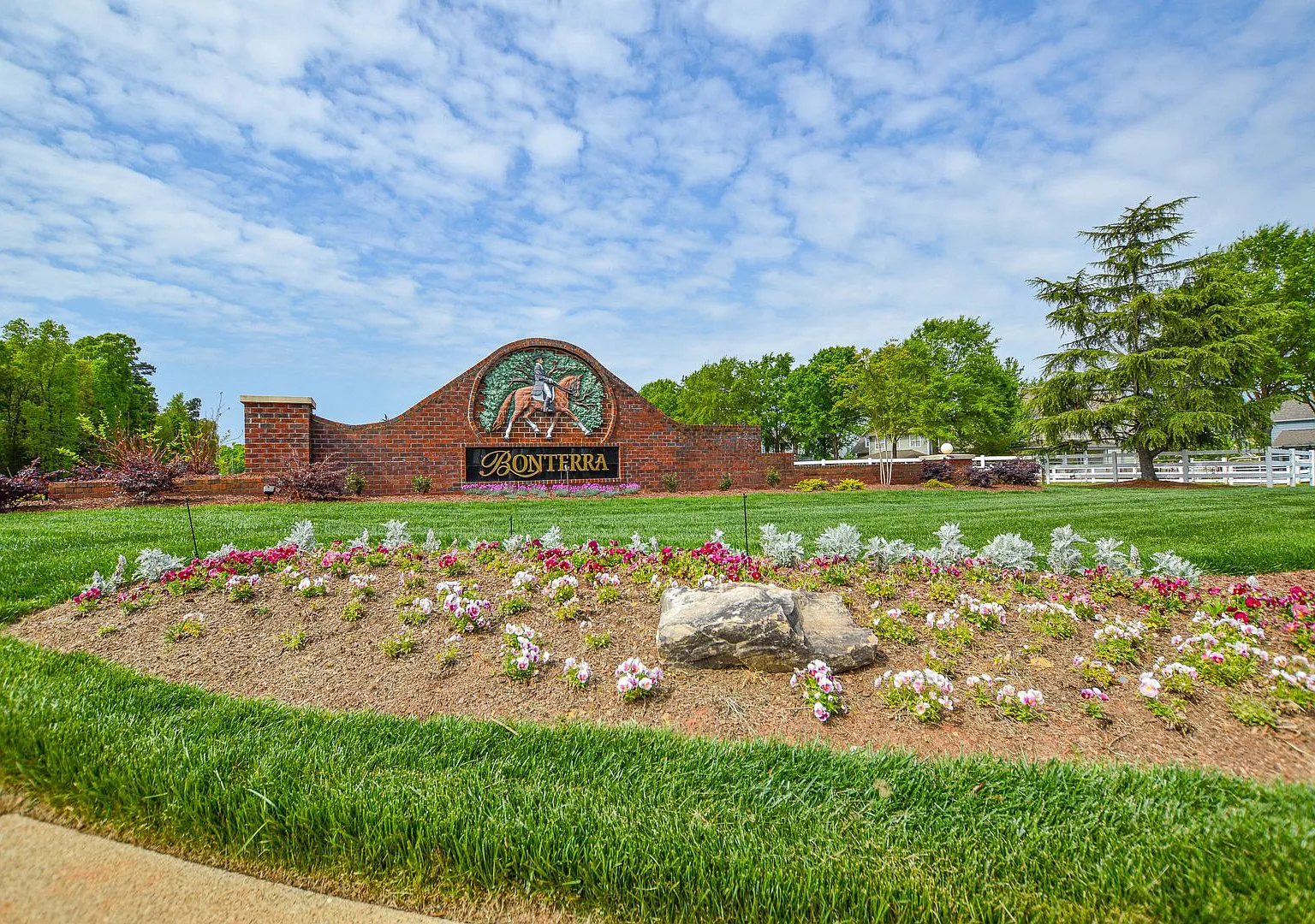 Charleston Style Home In Bonterra - Lawn Care Included Master On Main! Coming Soon! — Photo 4