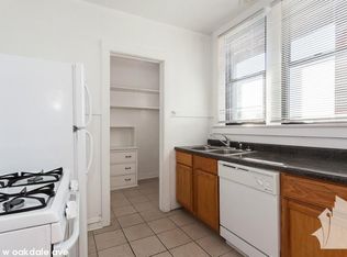 1115 W Oakdale Ave #1621, Chicago, IL 60657