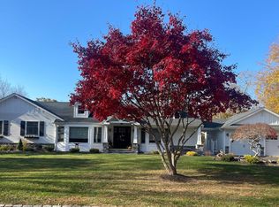 20 Grouse Ln, Huntington, NY 11743