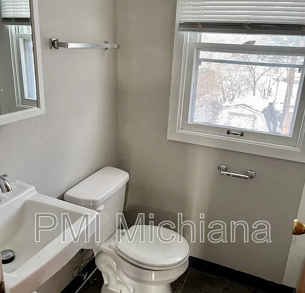 4414 Huron Cir — Photo 12