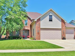 1108 Callaway Dr W, Shorewood, IL 60404