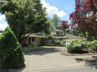 1465 Oksanna St, Springfield, OR 97477