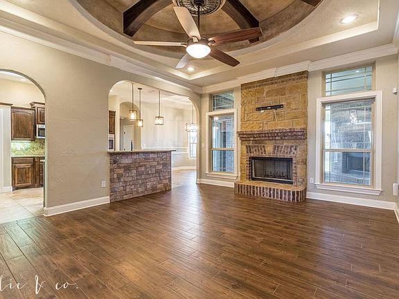 3rd image of 7433 Tuscany Dr
