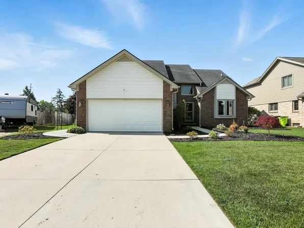 29716 Chelsea St, Chesterfield, MI 48051