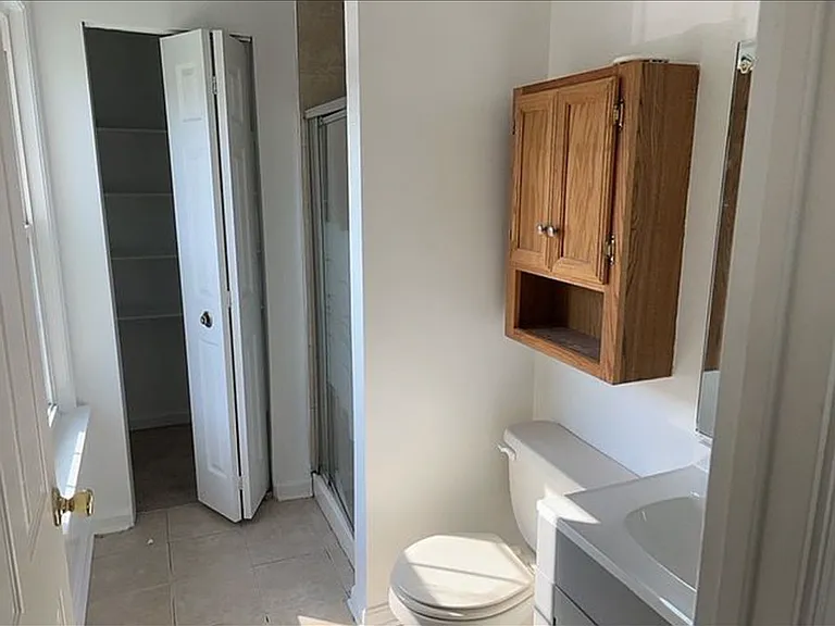 8230 Lincoln Dr — Photo 9