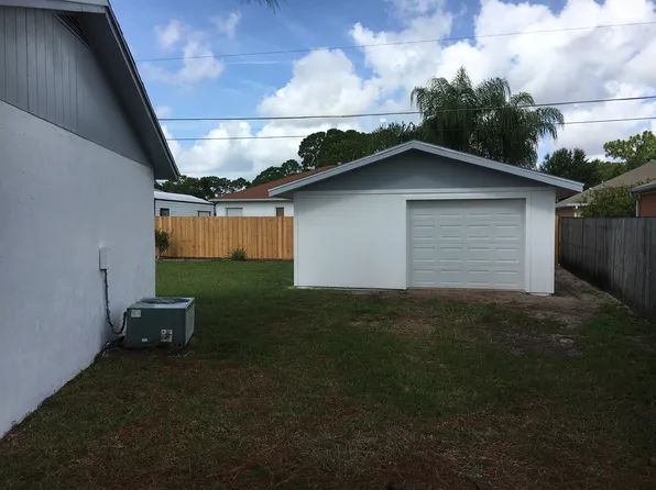 278 Greenway Ave NE, Palm Bay, FL 32907