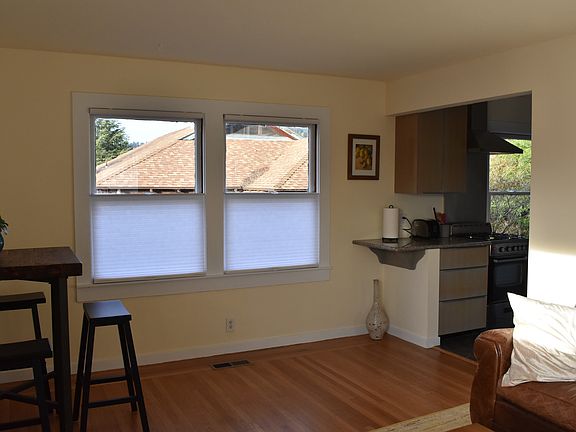 Main living are to looking towards the kitchen