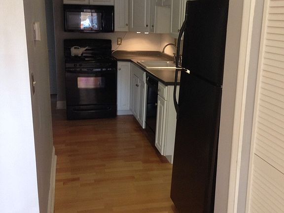 Kitchen with all the amenities.