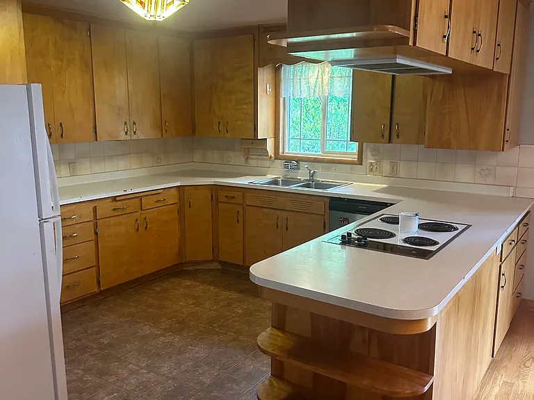 10022 N Wellen Ln — Photo 2