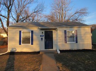 5447 College Ave, Kansas City, MO 64130