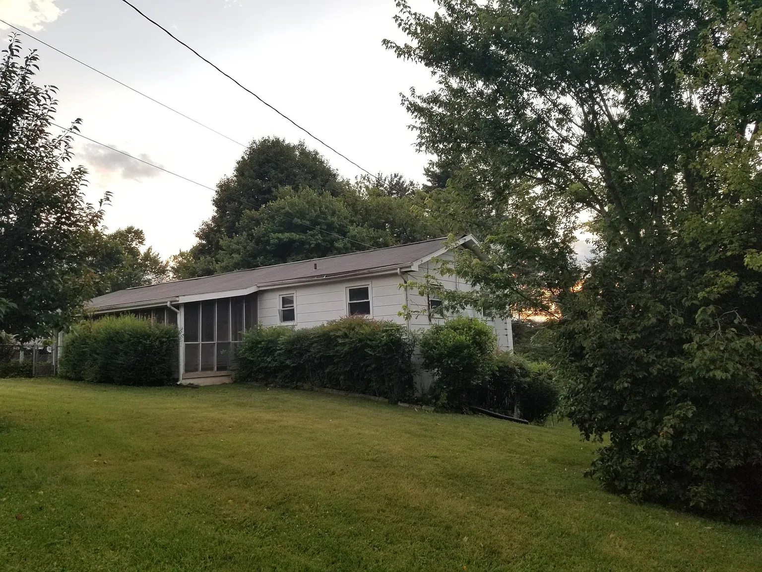 Hilltop Drive, Johnson City — Photo 2