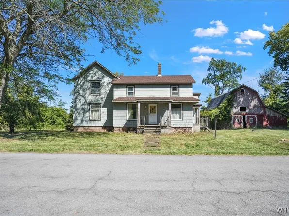10177 Payne Ave, Lyndonville, NY 14098