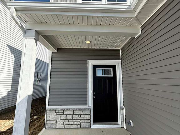 5th image of 3815 Sterling Dr