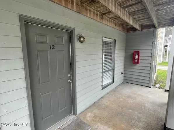 3309 Bridges Street #12, Morehead City, NC 28557