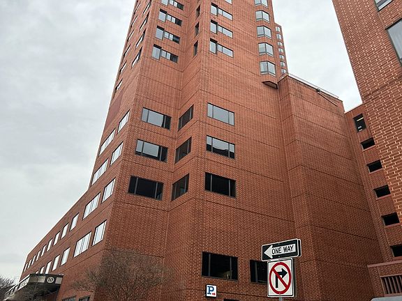 2nd image of 10 E Lee St Unit 1008 & Par