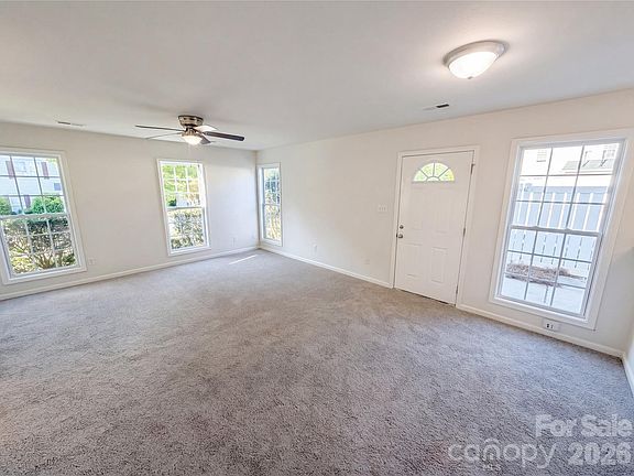 5th image of 9510 Littleleaf Dr