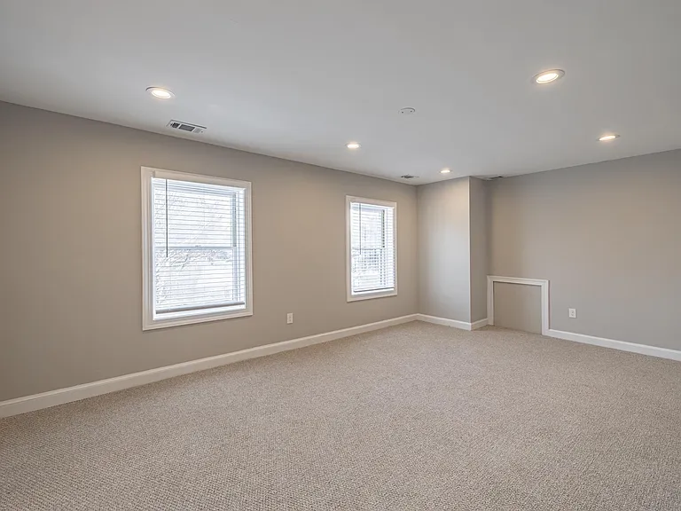 900 N Madison St #1 — Photo 6