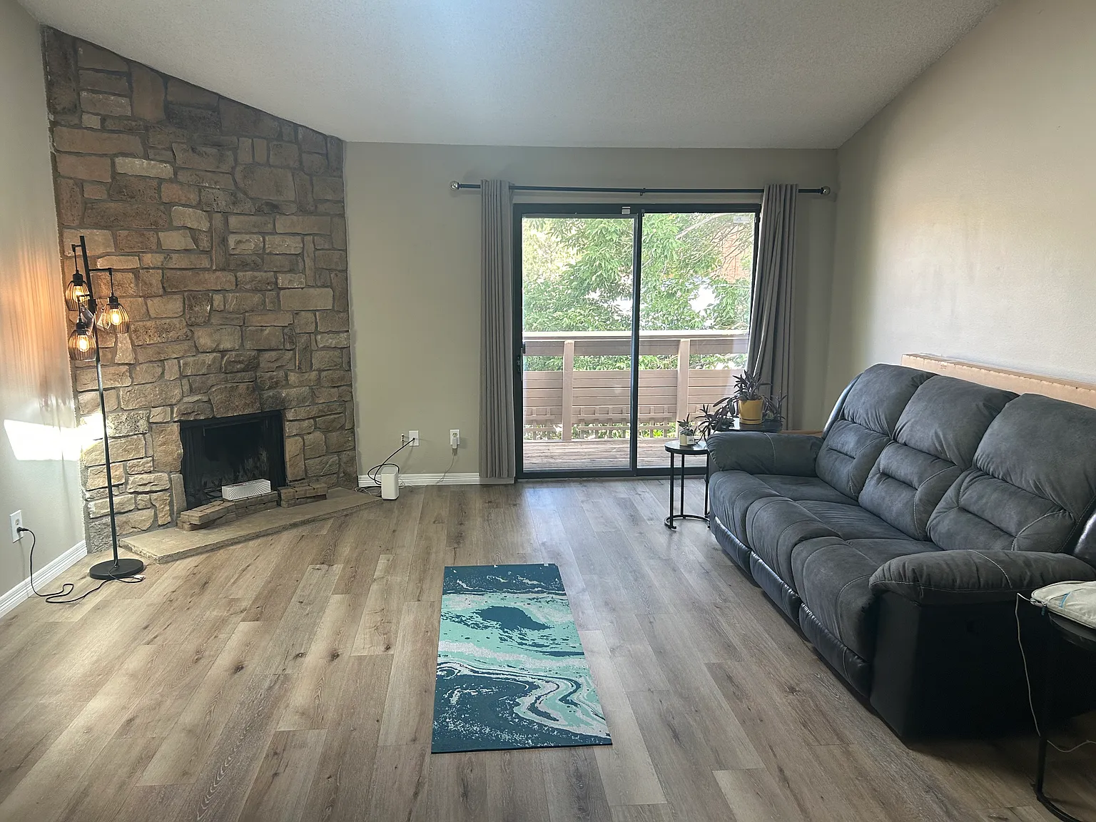 2 bed, 1174 sqft, $2,300 — Photo 1