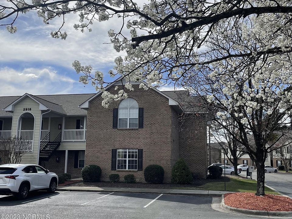 1st image of 2918 Mulberry Ln #C