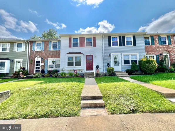 5335 King Arthur Cir, Rosedale, MD 21237