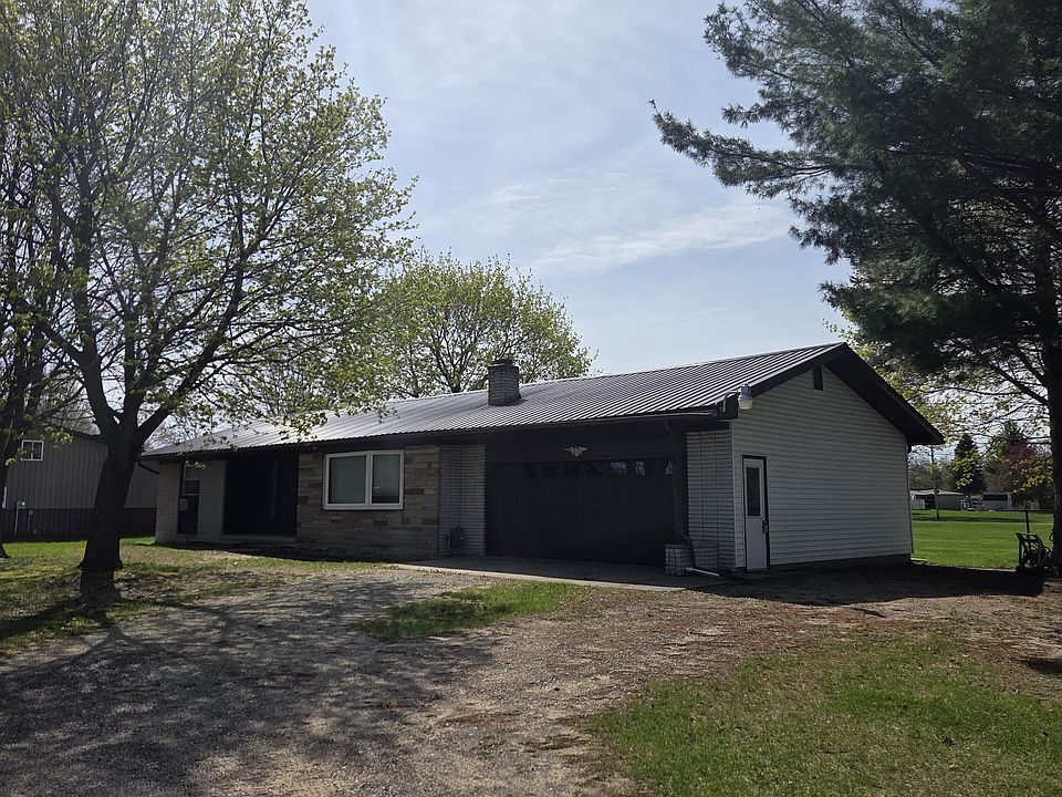1st image of 7858 Birch Dr