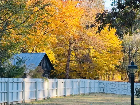 6202 Montgomery Estates Rd, Hillsborough, NC 27278