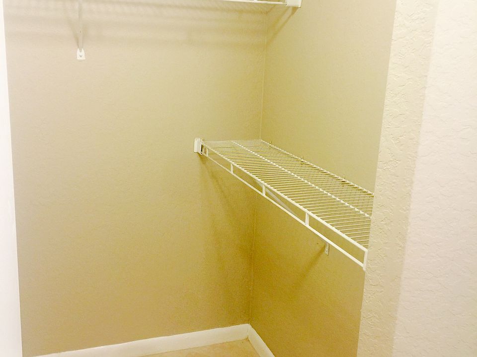 Walk in closet