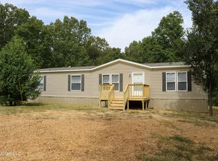 2851 Barnacre Rd, Batesville, MS 38606