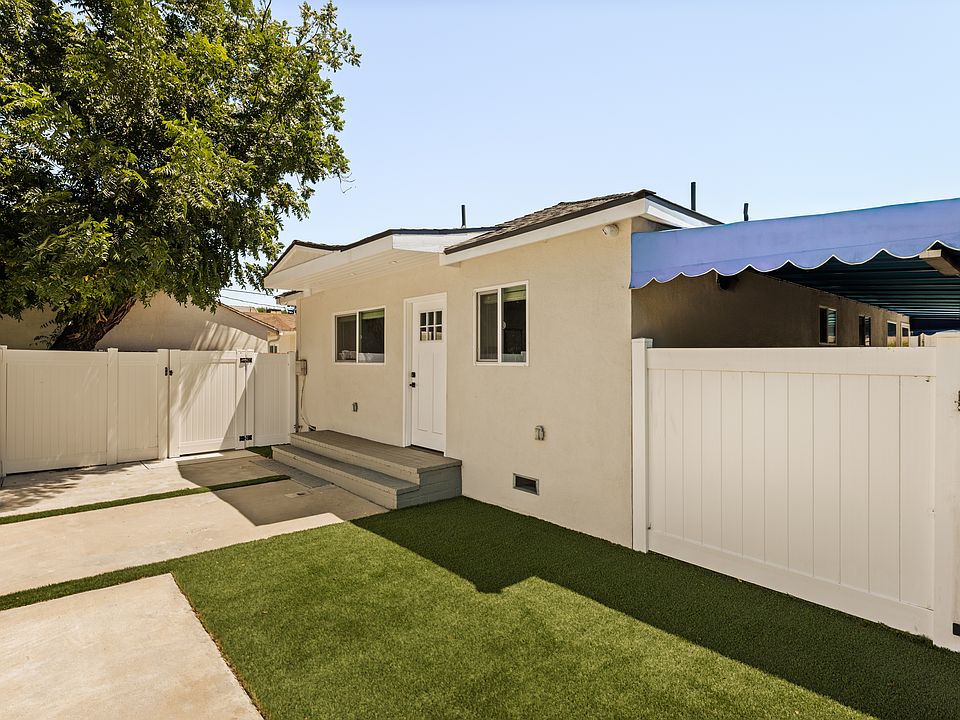 1st image of 15233 Camarillo St #2