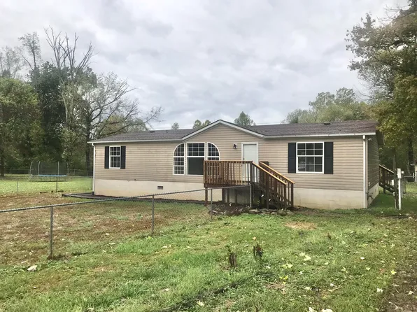 66 Honey Bear Dr, Louisa, KY 41230